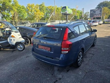 Kia Ceed I SW Facelifting 1.4 DOHC CVVT 90KM 2010 Kia Cee&#039;d 1.4 Benzyna 90 KM, Po Lifcie, zdjęcie 4