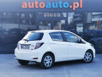 Toyota Yaris III Hatchback 5d Hybrid 100 74KM 2013 TOYOTA YARIS Hybrid 100 74KM,Automat, Kamera cofania, Nawigacja, zdjęcie 19