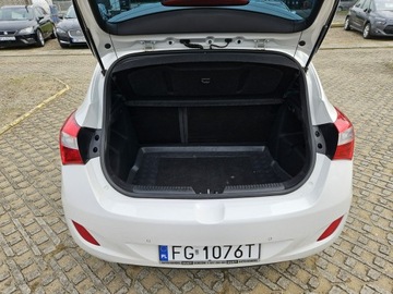 Hyundai i30 II Hatchback 3d 1.4 100KM 2014 Hyundai i30 1,4 benzyna 100KM FIFA World Cup Editi, zdjęcie 13