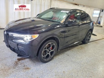 Alfa Romeo Stelvio SUV Facelifting 2.0 Turbo 280KM 2023 Alfa Romeo Stelvio Ti, 2023r., 4x4, 2.0L 2.0 Benzyna 280KM