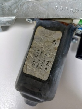 DODGE CHALLENGER 2015+ 15 16 MECHANIZMUS ZVEDÁK OKNO LEVÝ PŘEDNÍ