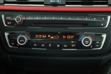 BMW Seria 3 F30-F31-F34 Limuzyna 1.6 316i 136KM 2015 BMW 3 316 i, Salon Polska, Automat, VAT 23%, Navi, zdjęcie 9