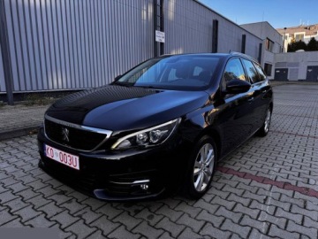 Peugeot 308 II SW Facelifting 1.2 PureTech 130KM 2019 Peugeot 308 1.2 PureTech 130 GPF Stop &amp; Start Active Business-Paket 2019r