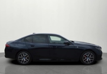 BMW Seria 5 G90-91 Sedan Plug-In 3.0 50e 489KM 2024 BMW Seria 5 BMW 550e xDrive Dostawa pod dom w cenie Dealer BMW Bonkowscy, zdjęcie 6