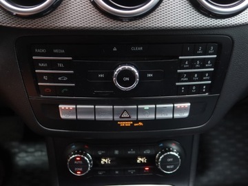 Mercedes Klasa B W246 Sports Tourer Facelifting 1.5 180 d 109KM 2016 Mercedes B B 180 CDI, Salon Polska, Automat, zdjęcie 11