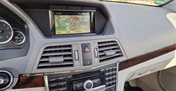 Mercedes Klasa E W212 Coupe 200 CGI BlueEFFICIENCY 184KM 2011 Mercedes-Benz Klasa E Wzorowy E 200 Coupe - 118 Tkm - Bezwypadkowy 1.8, zdjęcie 28