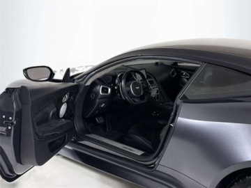 Aston Martin DBS II 2019 Aston Martin DBS Superleggera Coupe 2019 5.2 Benzyna 715KM, zdjęcie 13