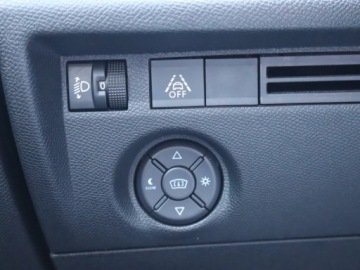 Citroen C4 III SUV 1.2 PureTech 130KM 2021 Citroen C4 1.2 PureTech, Salon Polska, Automat, zdjęcie 16