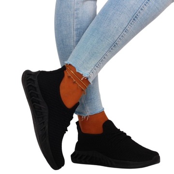 СПОРТИВНАЯ ОБУВЬ ЖЕНСКАЯ, ЧЕРНАЯ СЕТКА, ЛЕГКАЯ