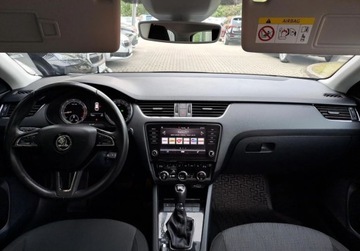 Skoda Octavia III Kombi Facelifting 1.5 TSI ACT 150KM 2019 Skoda Octavia STYLE 1.5 TSI 150 KM Czujniki Tempomat LED 1.5 Benzyna, zdjęcie 4