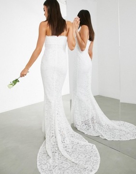 Koronkowa suknia ślubna na ramiączkach w36