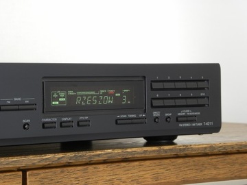 ONKYO T-4211 черный - чувствительный FM/AM-тюнер с RDS