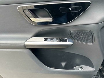 Mercedes GLC C254/X254 Coupe 2.0 220d 197KM 2024 Mercedes-Benz GLC 220 220d 4Matic SUV - Pakiet AMG, zdjęcie 15