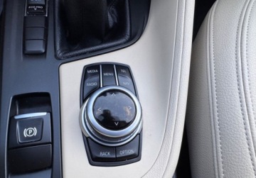 BMW X1 F48 Crossover sDrive 18i 140KM 2017 BMW X1 bezwypadekserwis aso1wlascicieljak nowa 1.5 Benzyna 140KM, zdjęcie 14