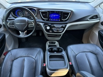 Chrysler Pacifica II 3.6 V6 291KM 2017 Chrysler Pacifica INSTALACJA GAZOWA, zdjęcie 13