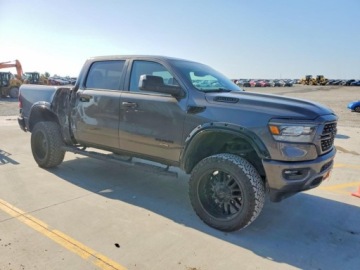  RAM 1500 5.7 V8 395KM, 4x4 z RWD, auto odpala i jezdzi, od ubezpieczalni, zdjęcie 2