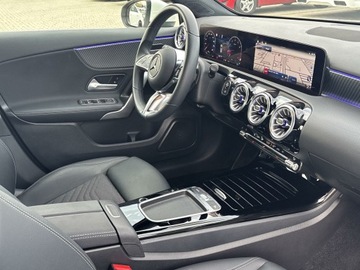 Mercedes Klasa A W177/V177 Hatchback Facelifting 1.3 200 163KM 2024 Mercedes-Benz A 200 Gwarancja/ Oświetlenie Ambient, zdjęcie 17