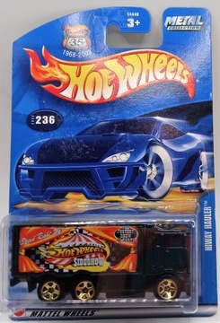Hot Wheels Hiway Hauler Collector #236 2002