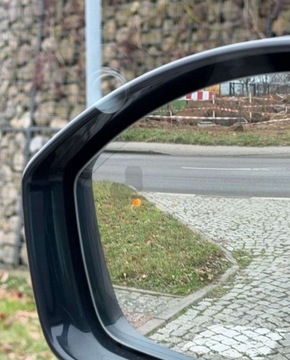 Land Rover Range Rover Velar SUV 2.0 SD4 240KM 2018 Land Rover Range Rover Velar Land Rover Range Rover Velar 2.0 Diesel 240KM, zdjęcie 36