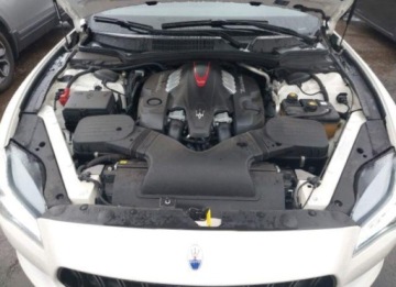 Maserati Quattroporte II 2019 Maserati Quattroporte 2019, 3.8L, GTS GRANSPORT, po gradobiciu 3.8 Benzyna, zdjęcie 13