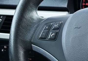 BMW Seria 3 2012 BMW Seria 3 Pakiet Comfort 6-biegowa Tempomat Podgrzewane fotele, zdjęcie 18