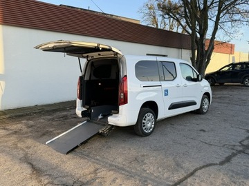 Opel Combo E Kombivan 1.5 Diesel 131KM 2022 Opel Combo Life Niepełnosprawnych inwalida