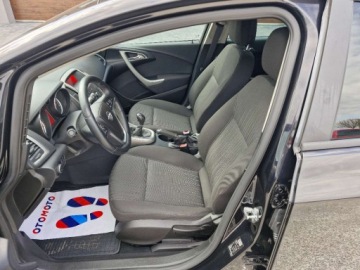 Opel Astra J Hatchback 5d 1.6 Twinport ECOTEC 115KM 2011 Opel Astra Sliczna 1.6 b Doinwestowana Bezwypadkowa Zarejestrowana Gwaranc, zdjęcie 12