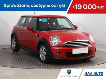 Mini One II Hatchback Facelifting 1.6 98KM 2010 MINI 3-door One, Salon Polska, 1. Właściciel