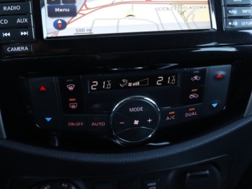 Nissan Navara IV Double Cab 2.3 190KM 2015 Nissan Navara 2.3 dCi, Salon Polska, zdjęcie 17