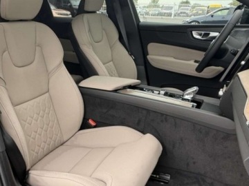 Volvo XC60 II 2026 VOLVO XC60 B5 AWD Plus Bright Suv 2.0 (250KM) 2026, zdjęcie 9