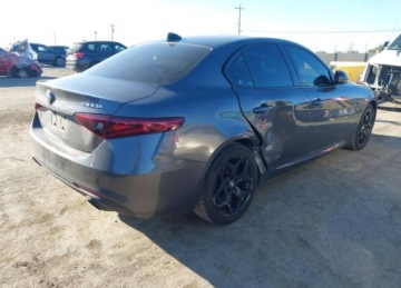 Alfa Romeo Giulia II 2023 Alfa Romeo Giulia ALFA ROMEO GIULIA TI AWD 2.0 Benzyna 284KM, zdjęcie 1