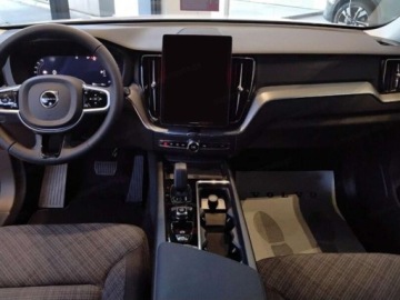 Volvo 2026 VOLVO XC60 B5 B AWD Core Suv 2.0 (264KM) 2026, zdjęcie 5