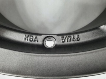 KOLA CELOROČNÍ VOLVO XC70 3 BARUM 235/55R17 TPMS