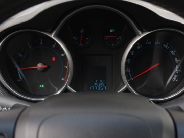 Chevrolet Cruze Hatchback 5d 1.8 16V DOHC 141KM 2013 Chevrolet Cruze 1.8 i 16V, Salon Polska, zdjęcie 10