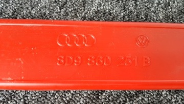 ПРЕДУПРЕЖДАЮЩИЙ ТРЕУГОЛЬНИК AUDI 8D9860251B ORG