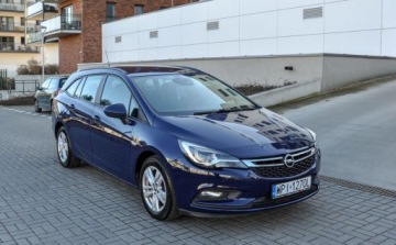 Opel Astra K Sports Tourer 1.6 CDTI 110KM 2017 Opel Astra 1,6CDTI Bezwypadkowa 2017 r. 1.6 Diesel 110KM, zdjęcie 5