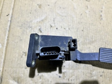 ПОТЕНЦИОМЕТР ПЕДАЛИ ГАЗА MERCEDES SPRINTER 903 CDI A9013000404