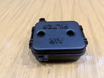 КРЫШКА КОРПУСА ВОЗДУШНОГО ФИЛЬТРА HOMELITE HB-180V