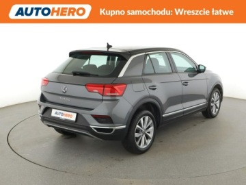 Volkswagen T-Roc I SUV 1.0 TSI 110KM 2021 Volkswagen T-Roc 1.0 TSI Style Climatronic Virtual, zdjęcie 6