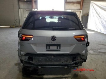 Volkswagen Tiguan II 2022 Volkswagen Tiguan 2022 r., 2,0L SE 4X4 2.0 Benzyna 184KM, zdjęcie 4