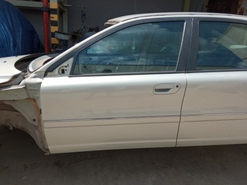 DVEŘE LEVÝ PŘEDNÍ LEVÉ VOLVO S80 I 443-46