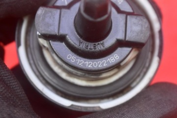 КРЫШКА ТОПЛИВНОГО БАКА 7222330 BMW F10 F11 09-13