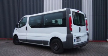 Opel Vivaro A Combi L1 2.0 CDTI 115KM 2011 Opel Vivaro L2H1 Jedyne 100 Tys.Km 1 Wlasciciel - Osoba Prywatna 2.0, zdjęcie 2