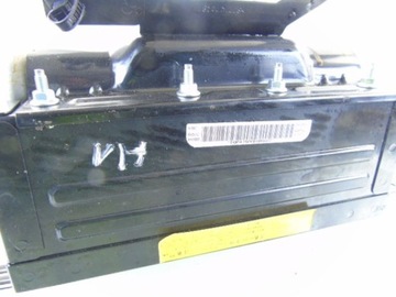 HYUNDAI H1 ULOŽENÍ SPOLUJEZDCE I800 AIR NÁDRŽ