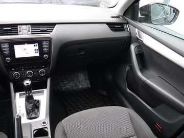 Skoda Octavia III Kombi 1.6 TDI CR DPF 105KM 2014 Skoda Octavia 1.6 TDI, DSG, Navi, Klima, zdjęcie 7