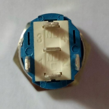 Przełącznik zatrzaskowy 3x220 16mm IP65 ze