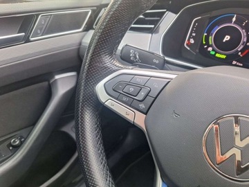 Volkswagen Passat B8 GTE Variant Facelifting 1.4 TSI Plug-In-Hybrid 218KM 2021 Volkswagen Passat Variant GTE ASO 1.4TSI 218KM bezwyp. pakiety AppConnect, zdjęcie 18