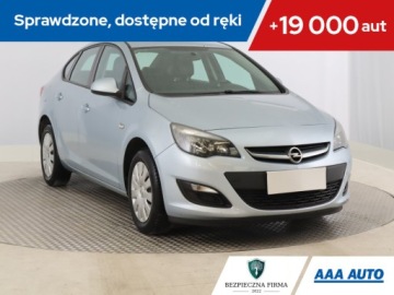 Opel Astra J Sedan 1.4 Turbo ECOTEC 140KM 2018 Opel Astra 1.4 T LPG, Salon Polska, Serwis ASO