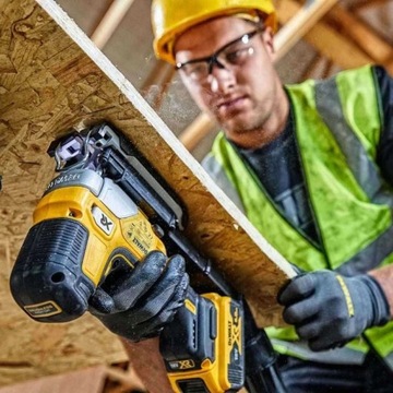 DEWALT DCS335P2 БЕСЩЕТОЧНЫЙ ЛОЗБОК 135 ММ
