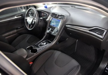 Ford Mondeo V Kombi 2.0 TDCi 150KM 2019 Ford Mondeo Automat _ 2.0 diesel _ Bardzo bogata wersja wyposazenia _ 2.0, zdjęcie 5